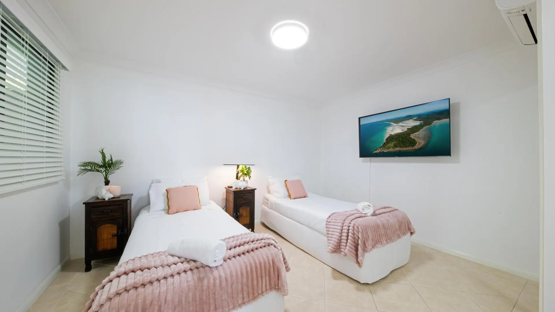 Waters Edge Penthouse Appartement Airlie Beach 0*,